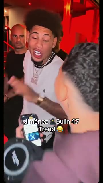 Versión con IA de un fan del improvisado de Bulin 47, con la misma gente y la misma bocina